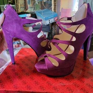 Guess peep-toe strappy platform pumps